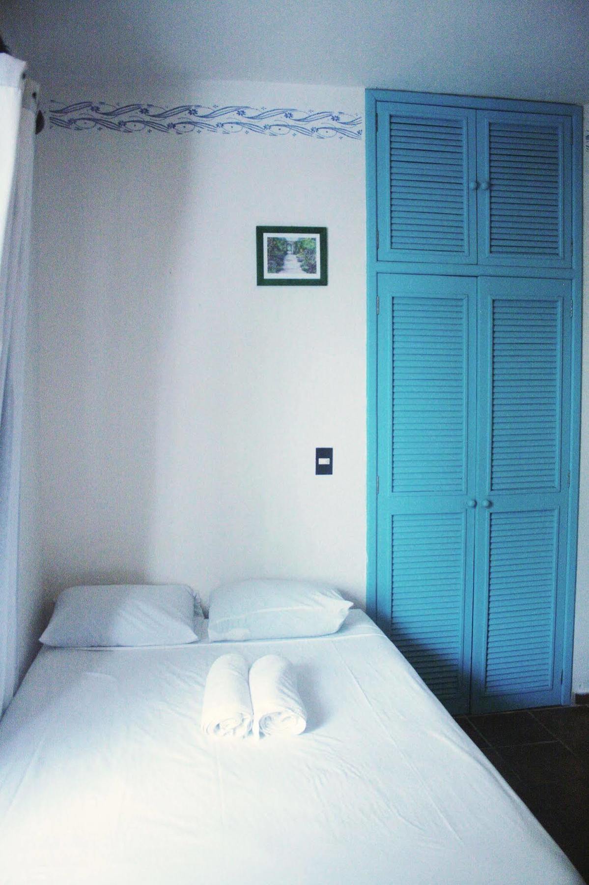 The Yak Hostel Плая-дель-Кармен Экстерьер фото